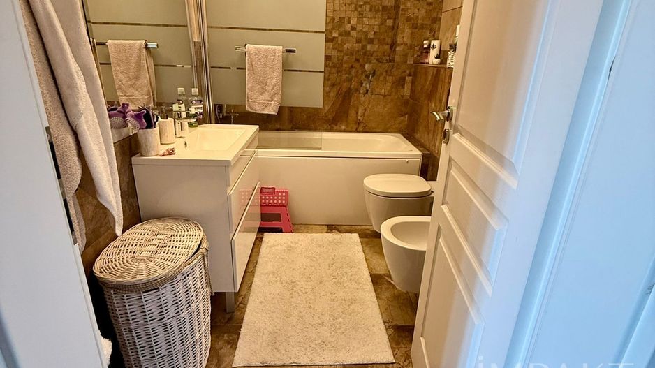 Apartament modern cu 2 camere, garaj si boxa in cartierul Buna Ziua - Poză 6