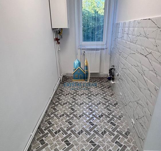 Apartament cu 3 camere - cartier Dâmbu Pietros - Poză 1