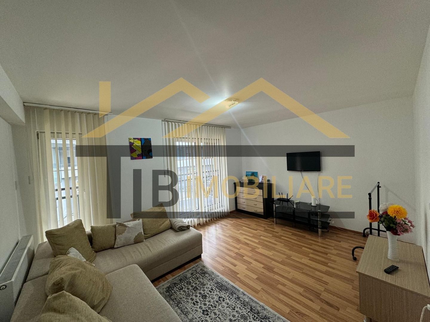 Apartament de 2 camere, 72mp,  Zona Centrala - Poză 1