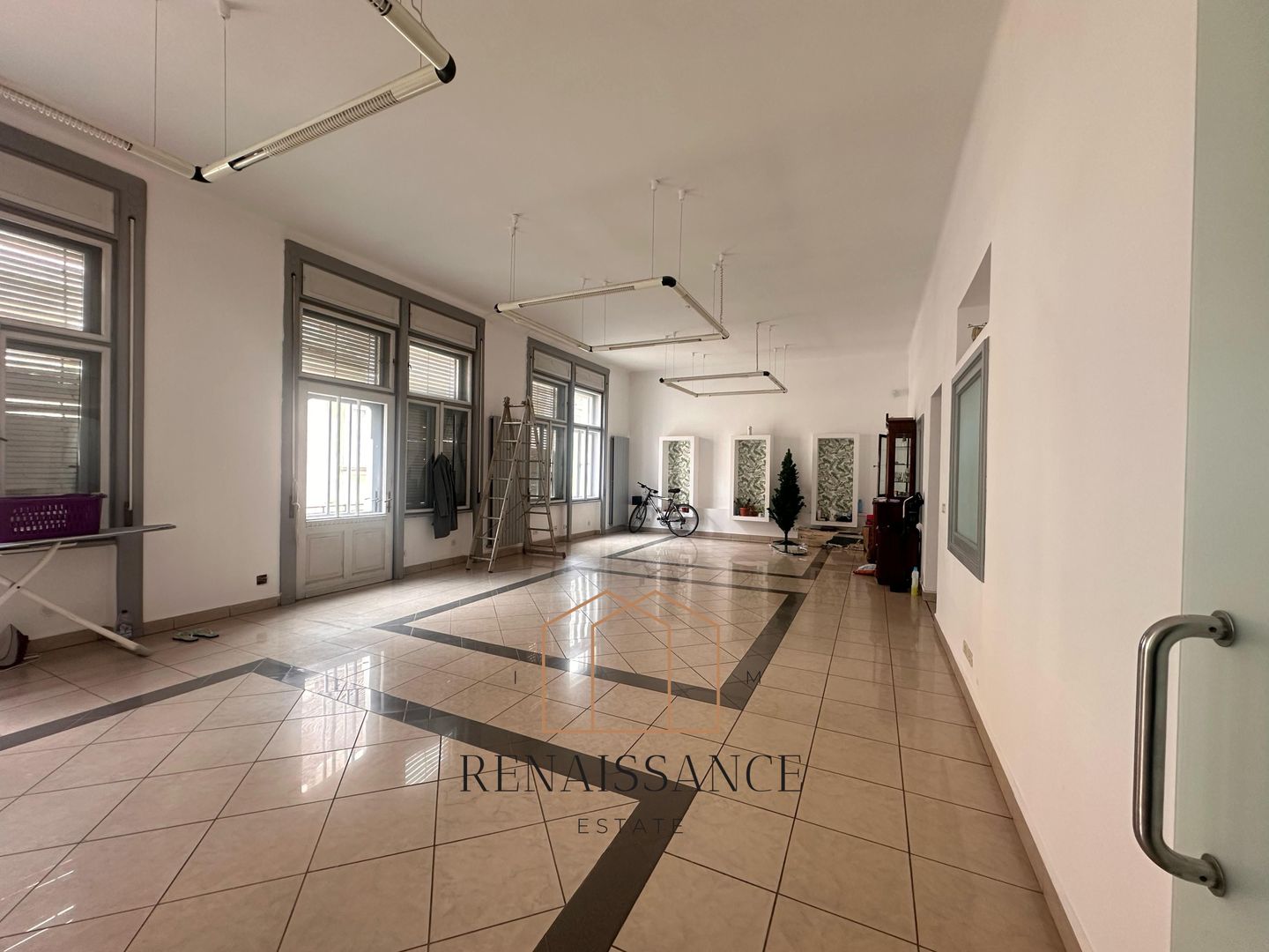 Piata Unirii 4 Camere | 180mp Etaj 2/3 | Palatul Bruck - renovat - Poză 3