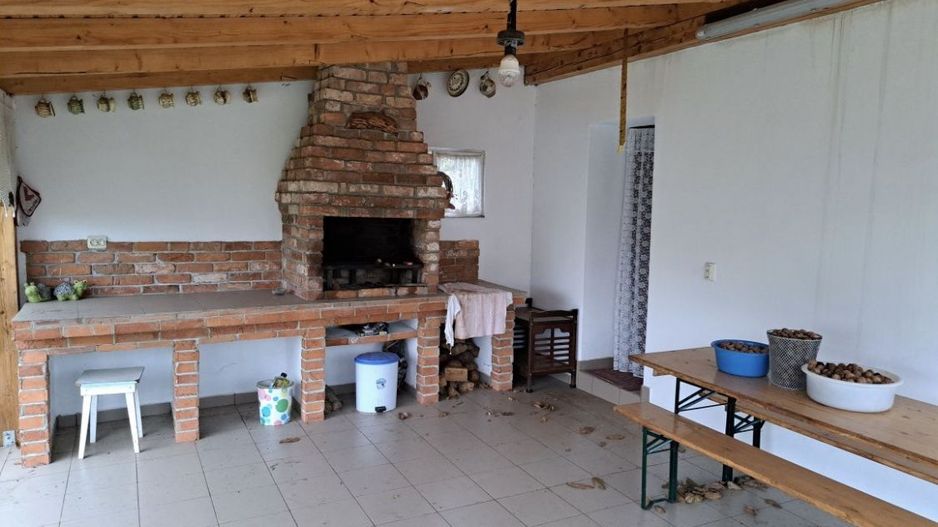 Casa in sat Ghirisa - Poză 2