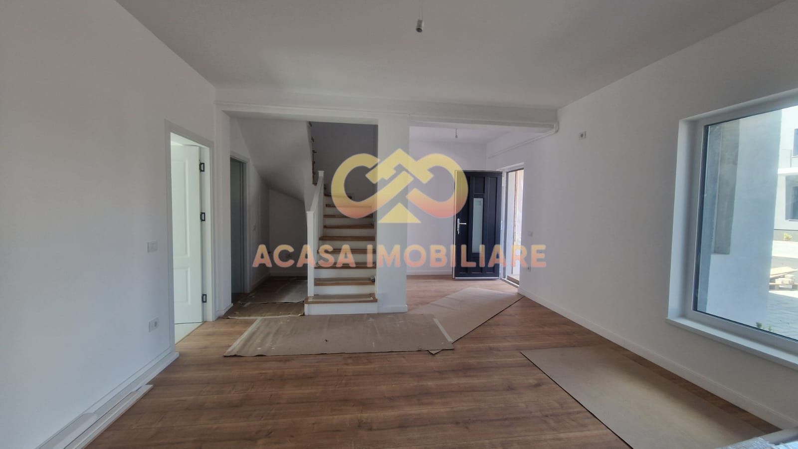 NOU APARTAMENT 4 CAMERE  101 MP CU GRADINA - Poză 34