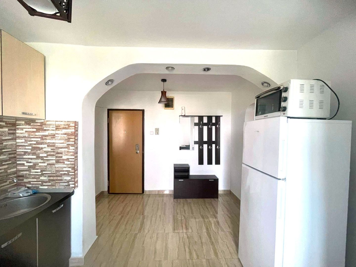 🏠 Închiriez Apartament cu - Poză 8