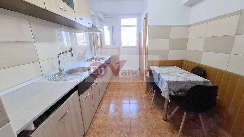 De inchiriat apartament cu 2 camere,  zona Spitalul judetean, et. 2, 450 E - Poză 3