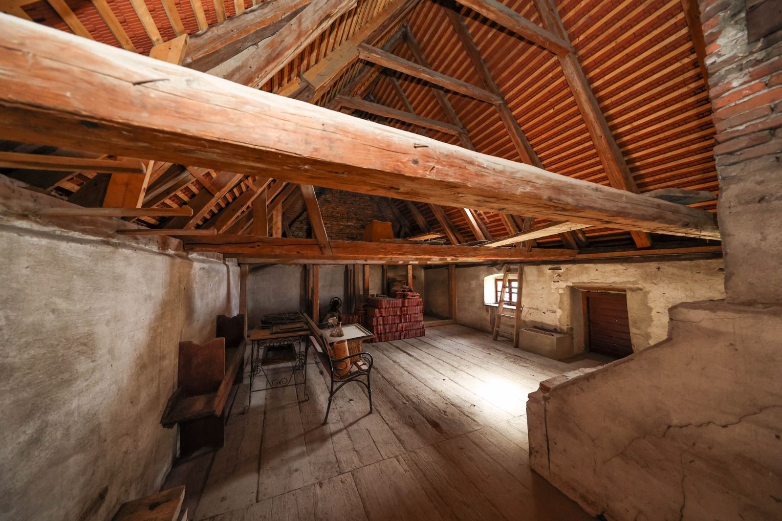 Casă Săsească Autentică cu Șură Impresionantă în Cristian – Teren 2729mp - Poză 36