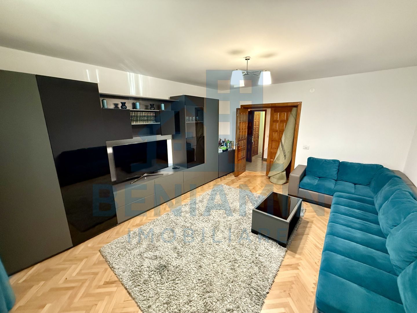 3 camere decomandat parter centrala 95mp Piata Centrala -pet friendly - Poză 2