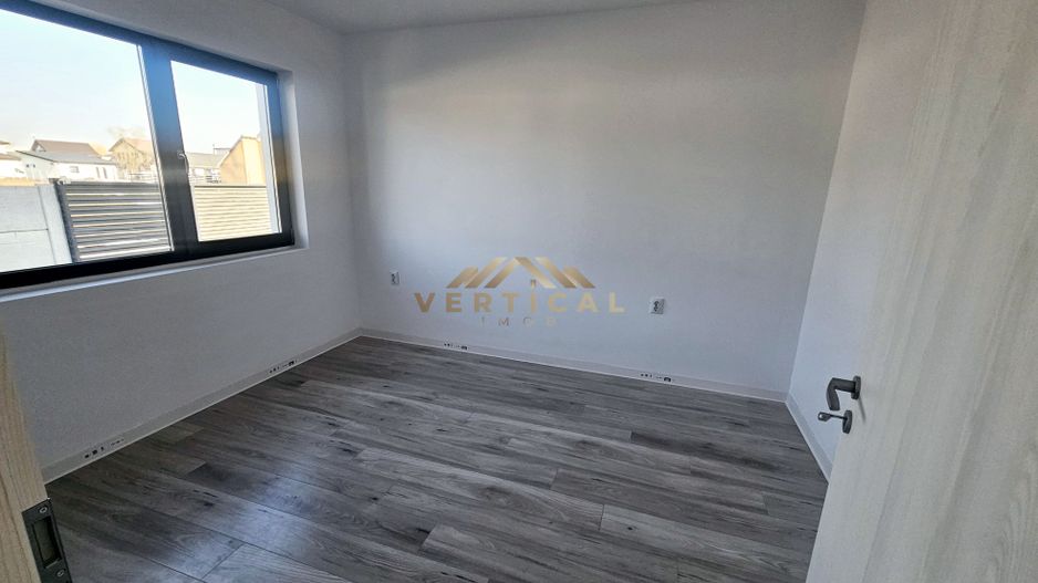 Casa pe un singur nivel cu 4 camere - comuna Berceni - Poză 8