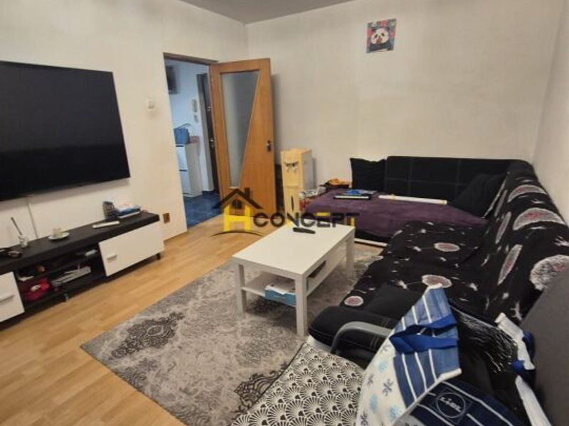 Alea Tomesti 3 camere decomandat Sector 4 - Poză 1