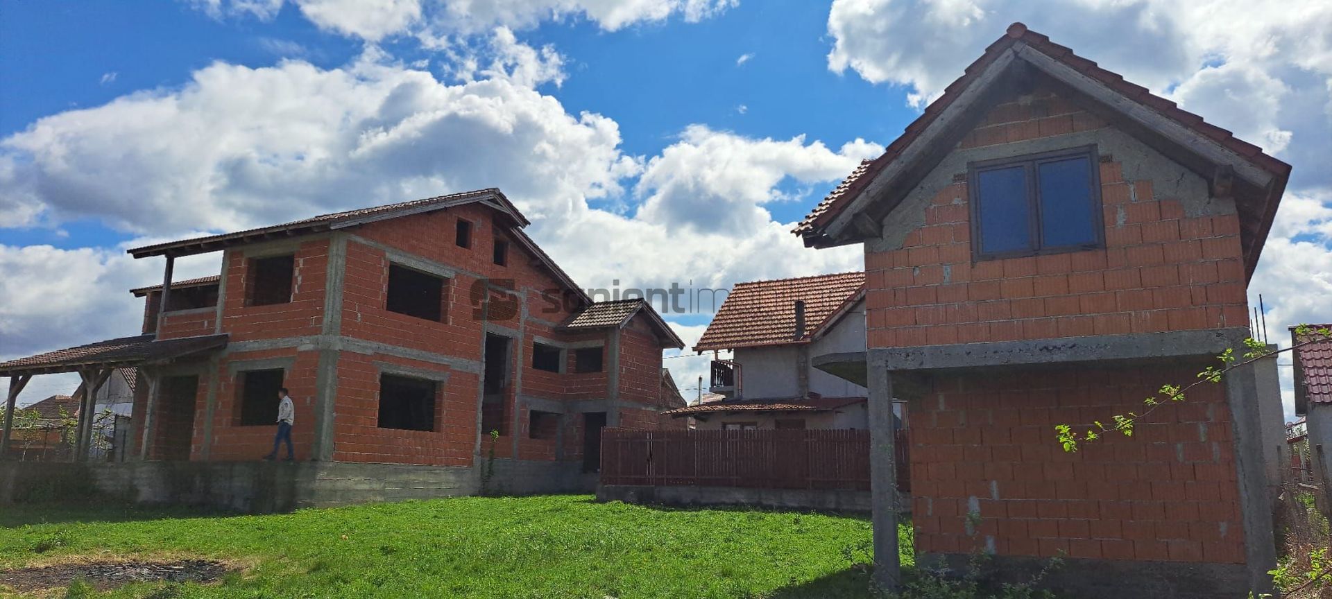 CASA IN SANMARTIN - Poză 3