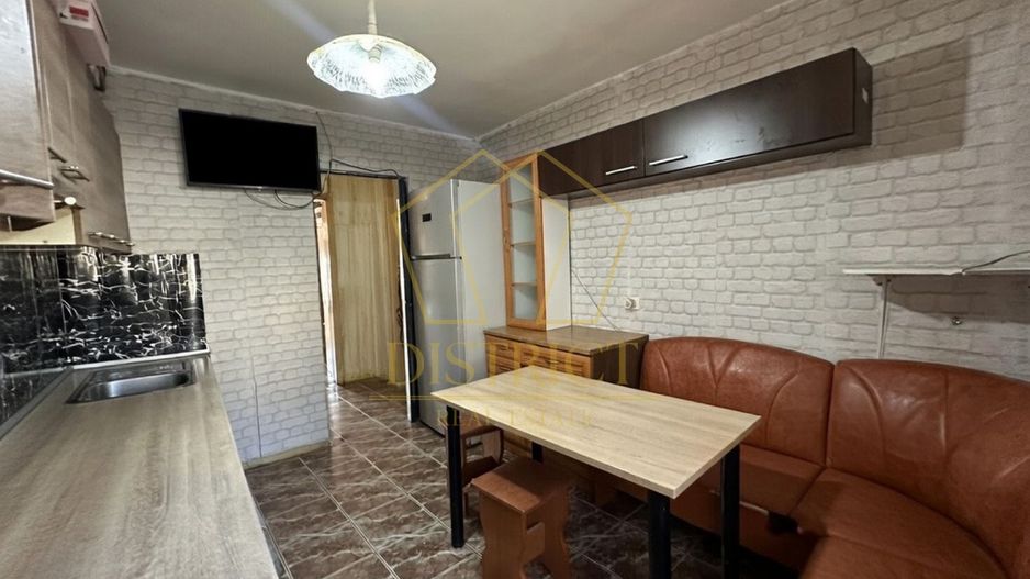 Apartament spatios cu 4 camere | Zona Sagului - Poză 10