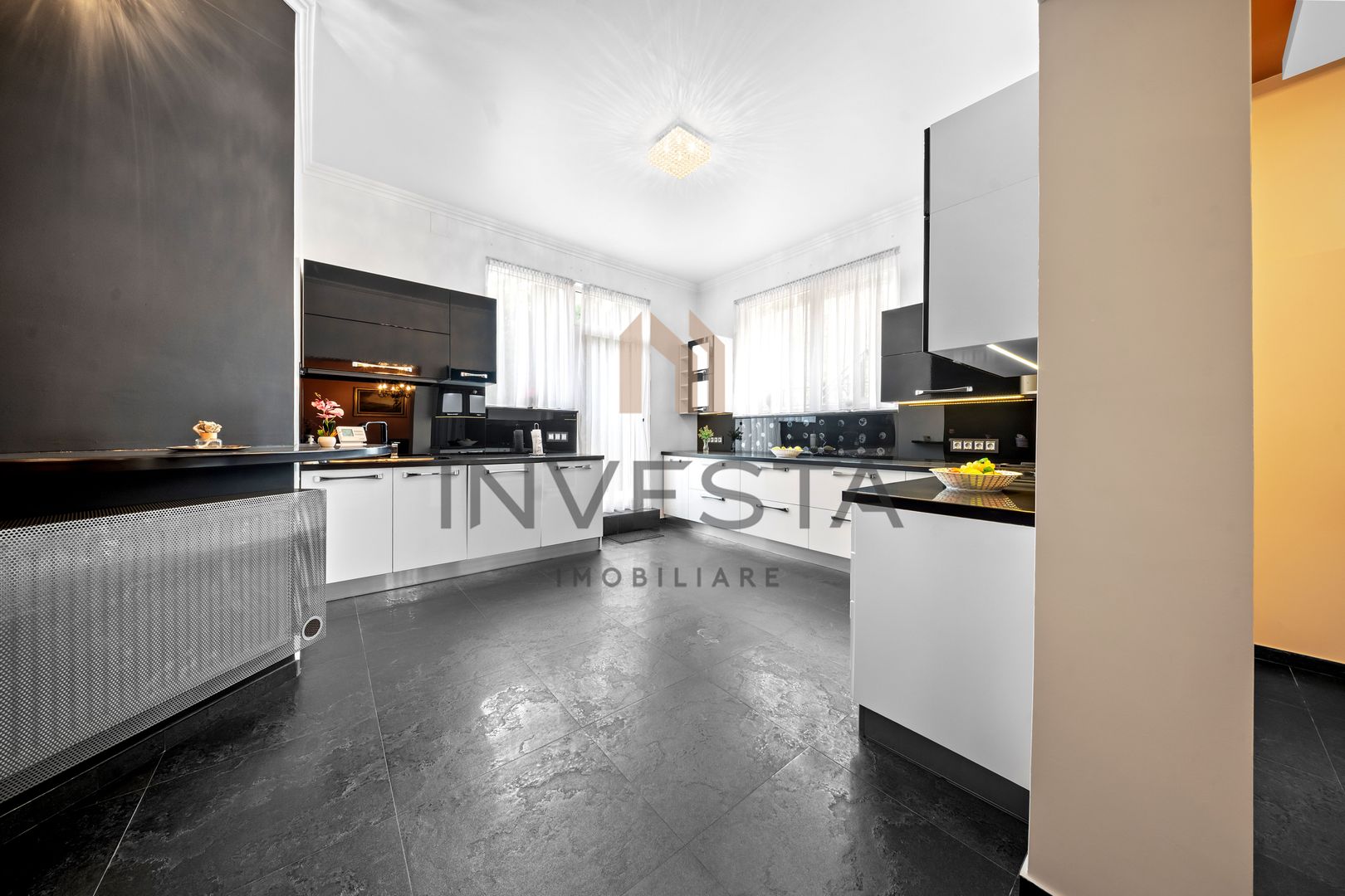 Vila cu teren de 1081 mp in cartierul Andrei Muresanu! - Poză 7