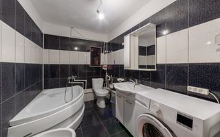 Casă renovată 2022, 3 camere, 1034 mp teren, încălzire în pardoseală - Poză 6