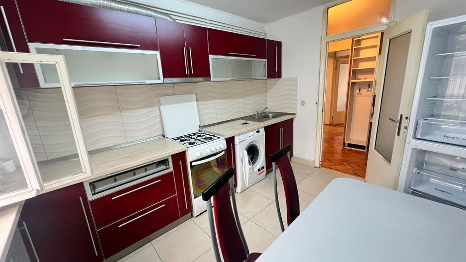 Apartament cu 3 dormitoare | 70 mp | FSEGA | Parcare - Poză 10