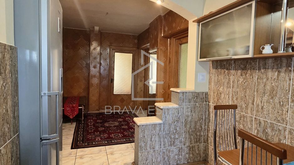 Apartament 3 camere, 65mp,lift, decomandat, parcare, strada Calea Florești - Poză 10