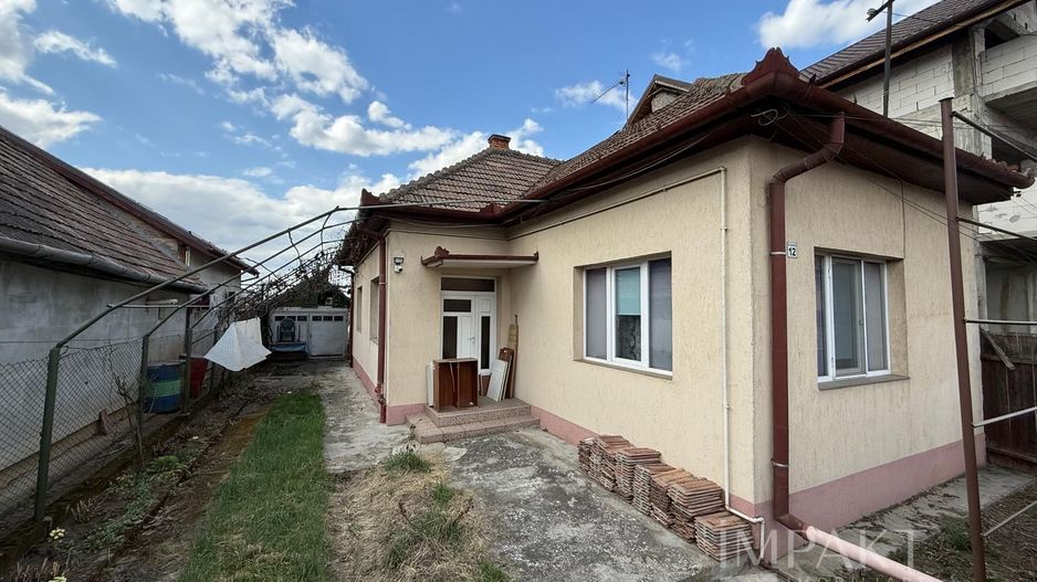 Oportunitate de investitie: casa renovabila in Someseni! - Poză 1