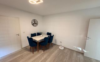 MOBILAT-UTILAT, 3 CAMERE, CURTE SPATOASA - Poză 10