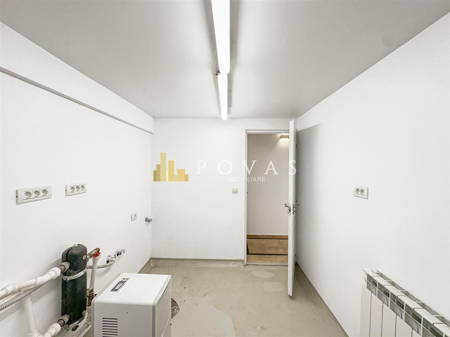Vanzare Casa Reconsolidata Vatra Luminoasa 5 Camere - Poză 46