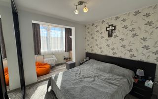 Apartament cu 3 camere, 70 mp, decomandat, Zona Diamant - Poză 4