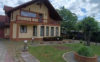 Casă deosebită, spațioasă cu 19,4 ari teren – Tăuții Măgherăuș - Poză 1