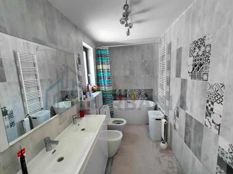 Casa tip duplex, 4 camere, parțial mobilată, Rediu - Poză 12