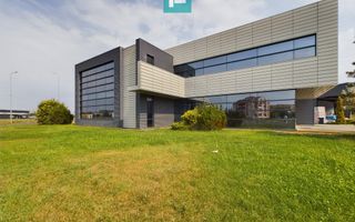 Spațiu comercial modern cu parcare proprie - Poză 1