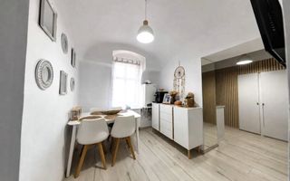 Apartament la curte |  ultracentral | zona Platinia - Poză 1