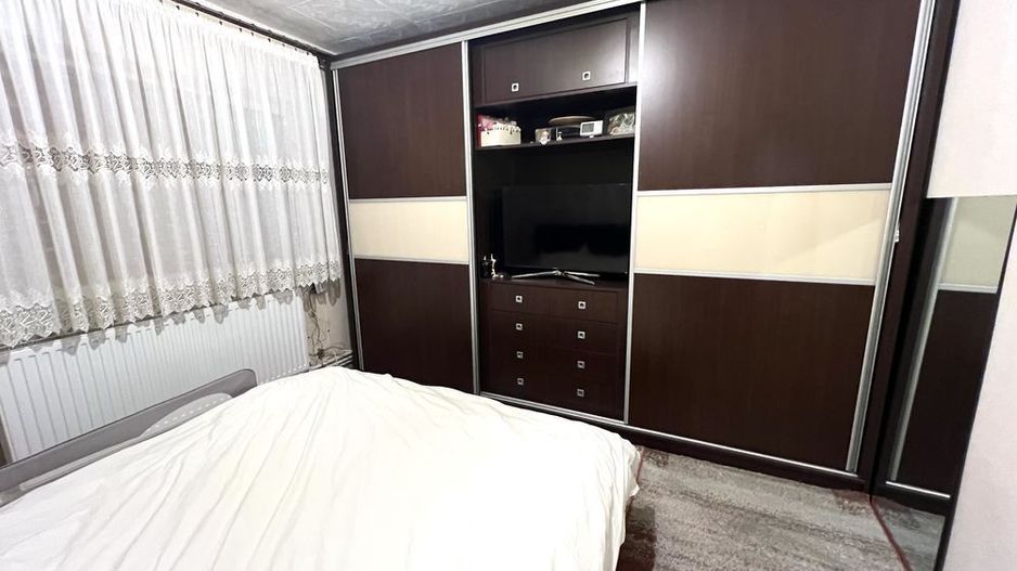 De vanzare apartament 2 camere, Margeanului - Poză 6