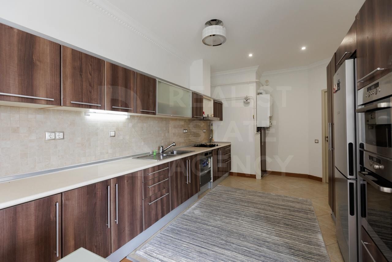 Chirie, apartament, 4 camere, str. Bucureşti, Centru - Poză 1