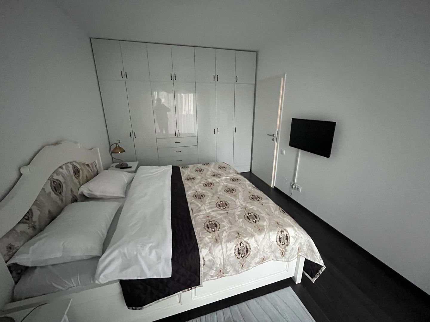 Apartament cu 2 camere | 55 mp + balcon | Parcare Subterana | Buna Ziua - Poză 3