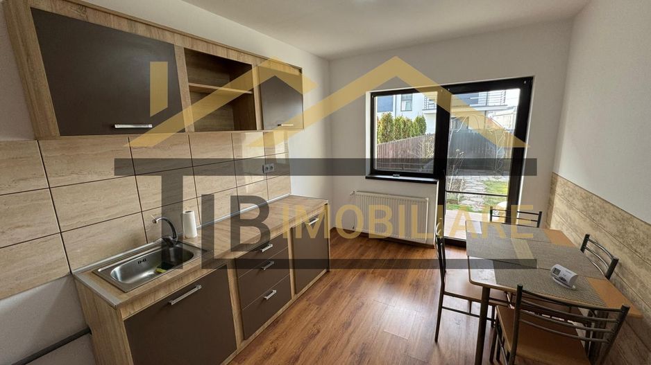 Casa cu 4 camere, 150 mp utili, parcare, Zona Livezeni - Poză 9