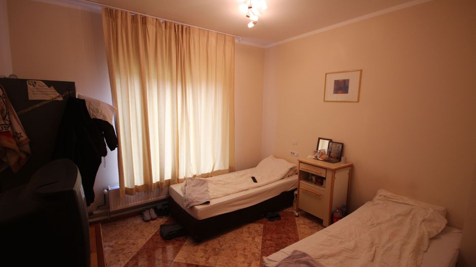 Vila  destinatie camin batrani - Poză 23