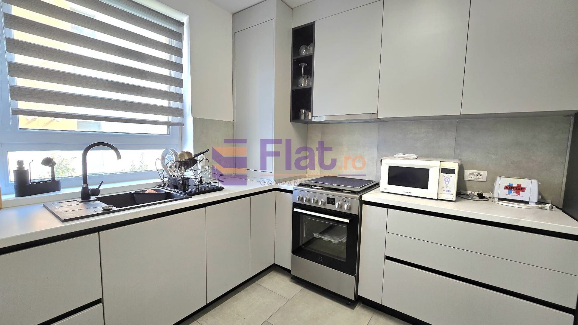Zona Linistita Coresi Grandis Residence Camere - Poză 2