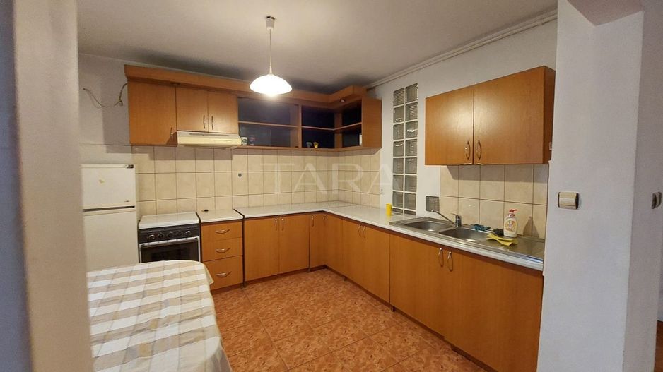 Apartament cu 3 camere 62 mp, oportunitate în zonă excelentă. - Poză 2