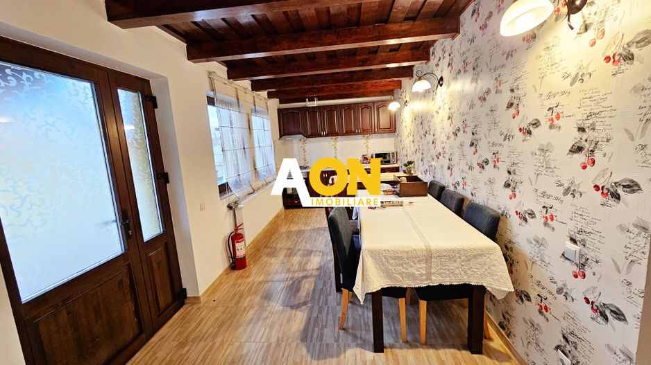 Casa cu 2 corpuri de cladire, 504 mp teren, Lipoveni - Poză 5