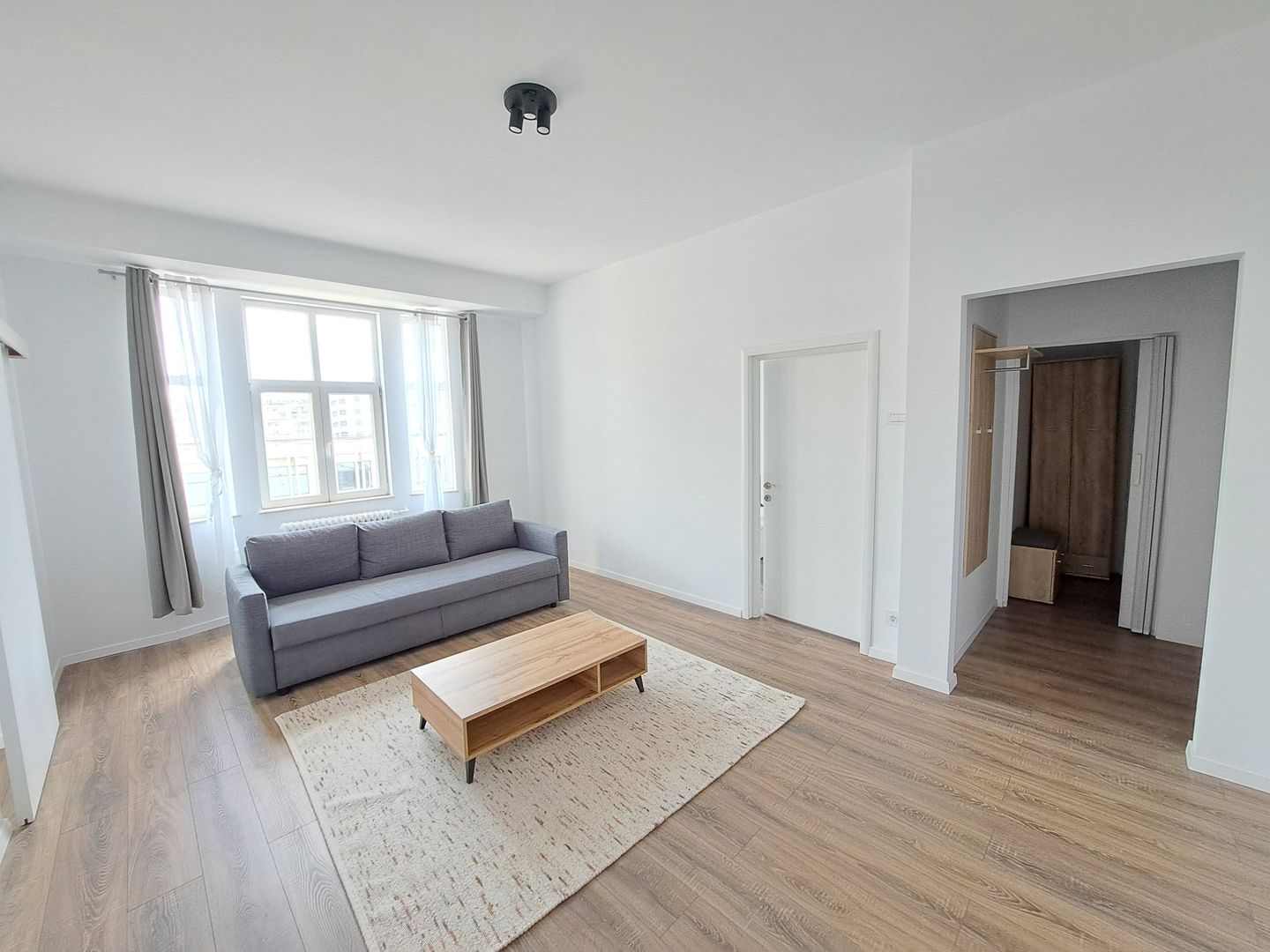 Apartament cu 3 camere 98,59 mp in zona Unirii - Poză 1