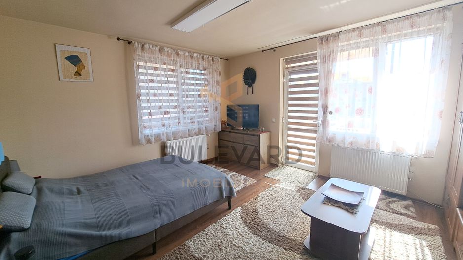 Comision 0! Casa 206 mp utili + pod 60 mp, 4 parcari, 304 mp teren - Poză 8