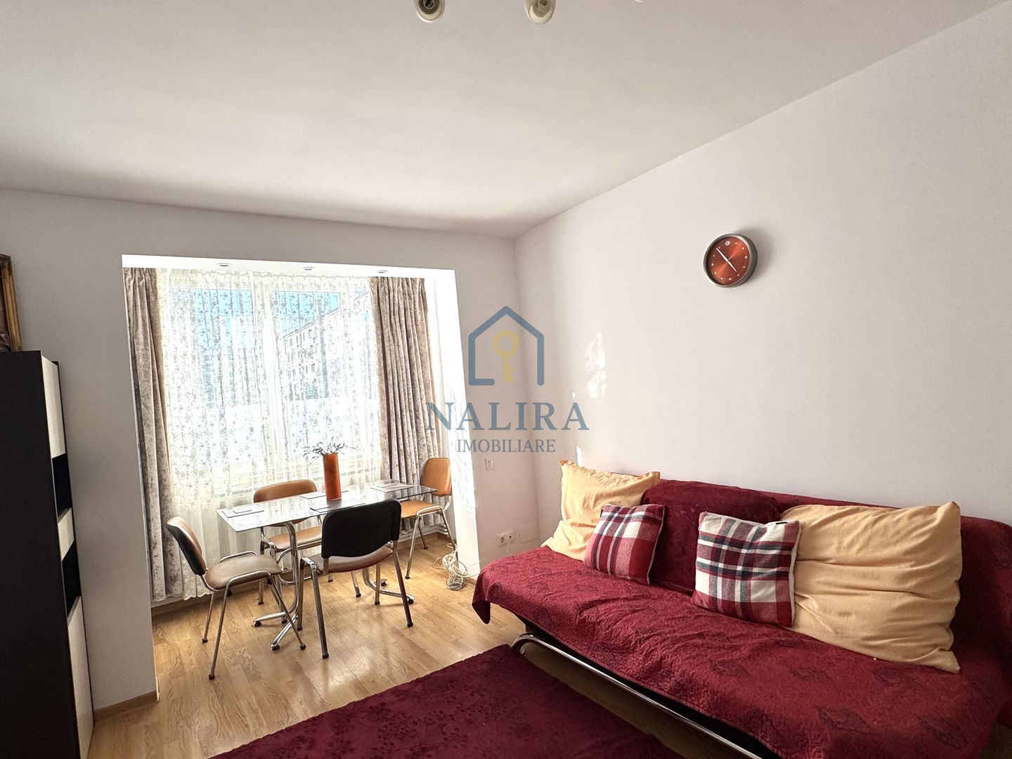 De vanzare apartament 3 camere Cosbuc parter de vanzare — Central - Poză 4