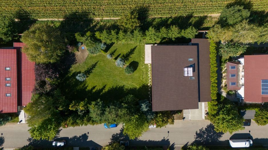 Casă deosebită de vânzare în Sânpetru | Teren 1400 mp - Poză 39