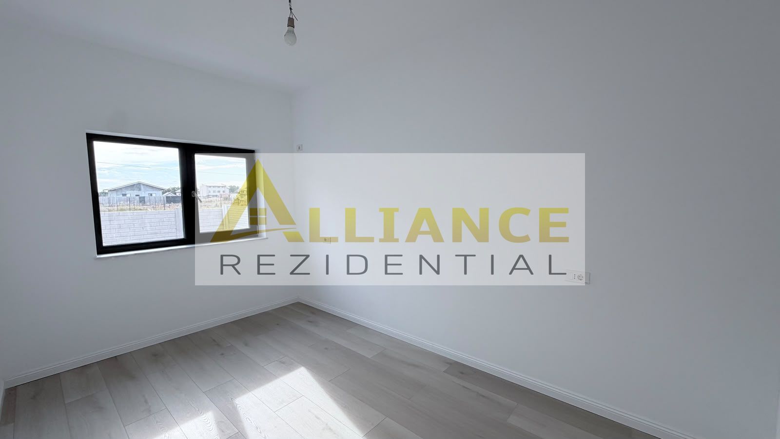 Casa Individuala 4 camere - 2 bai - 350mp teren - Poză 9