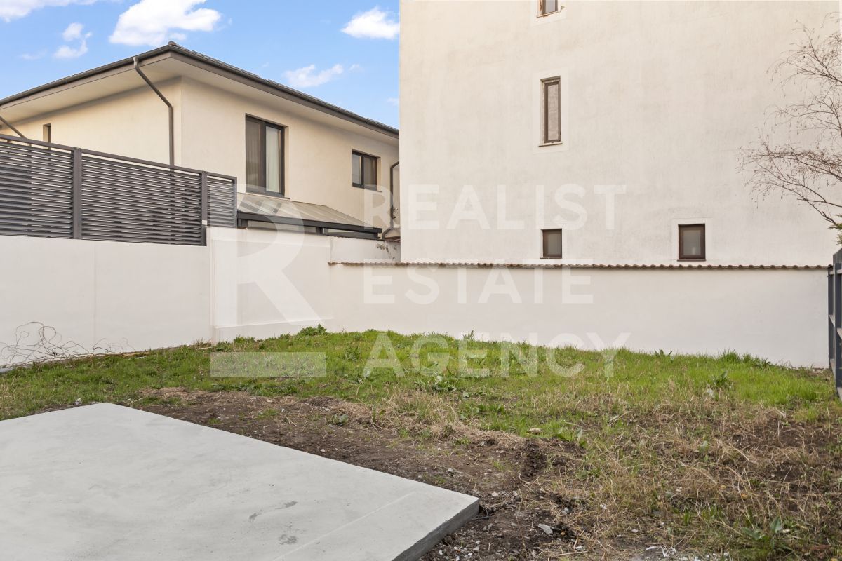 Casă nouă, spațioasă și elegantă, 7 camere, Lângă Pădurea Crețuleasca - Poză 42