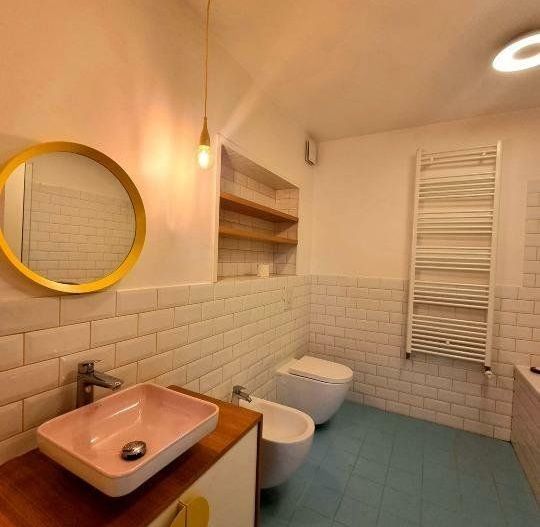 Apartament 6 camere, gradina privata - Poză 9