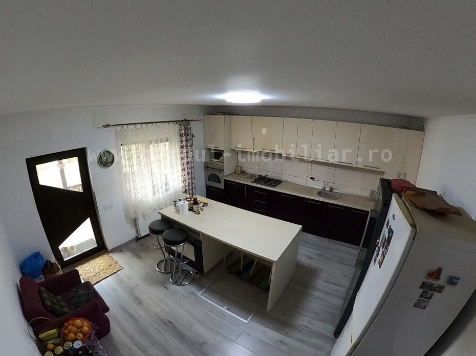 Vânzare Casă P+M + Beci – Ideală pentru o Familie Numeroasă – 328 mp - Poză 9