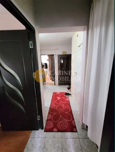 Etaj 2, bloc din 1984 2 camere decomandat zona Zimbru - Poză 6