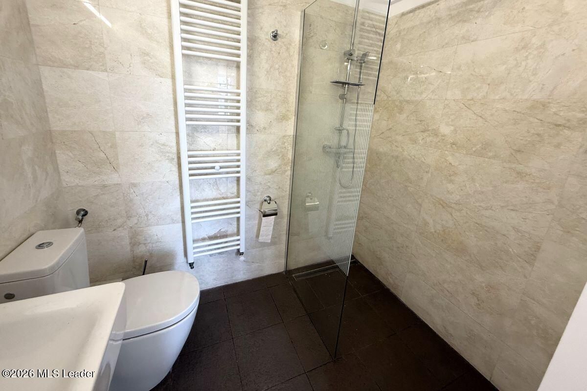 Polona - Duplex 256 mpu, 6 camere, etaje 6+7, panorama, terase 52 mp - Poză 10