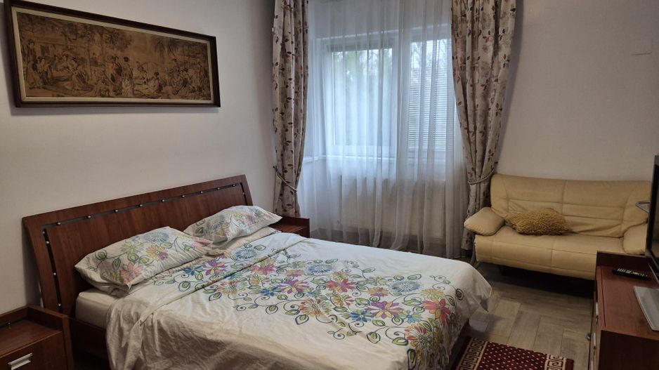 Soarelui | 3 Camere-80 mp | Mobilat si Utilat | Loc de parcare - Poză 13