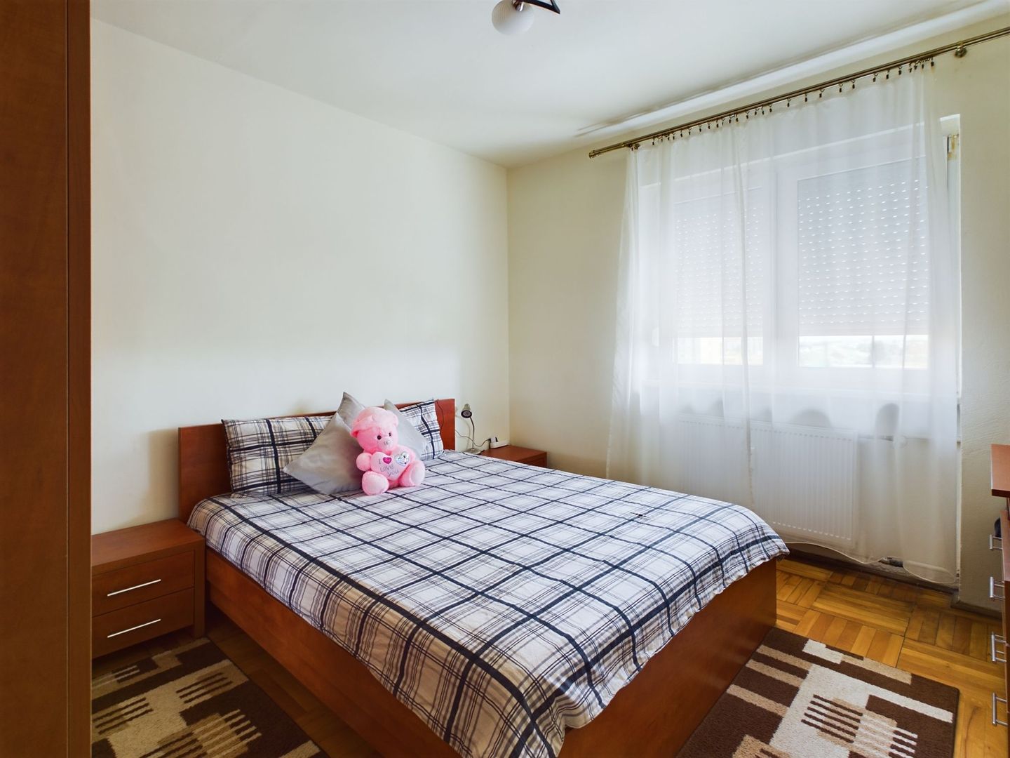 Apartament cu 2 camere renovat modern în Grădiște - Poză 5