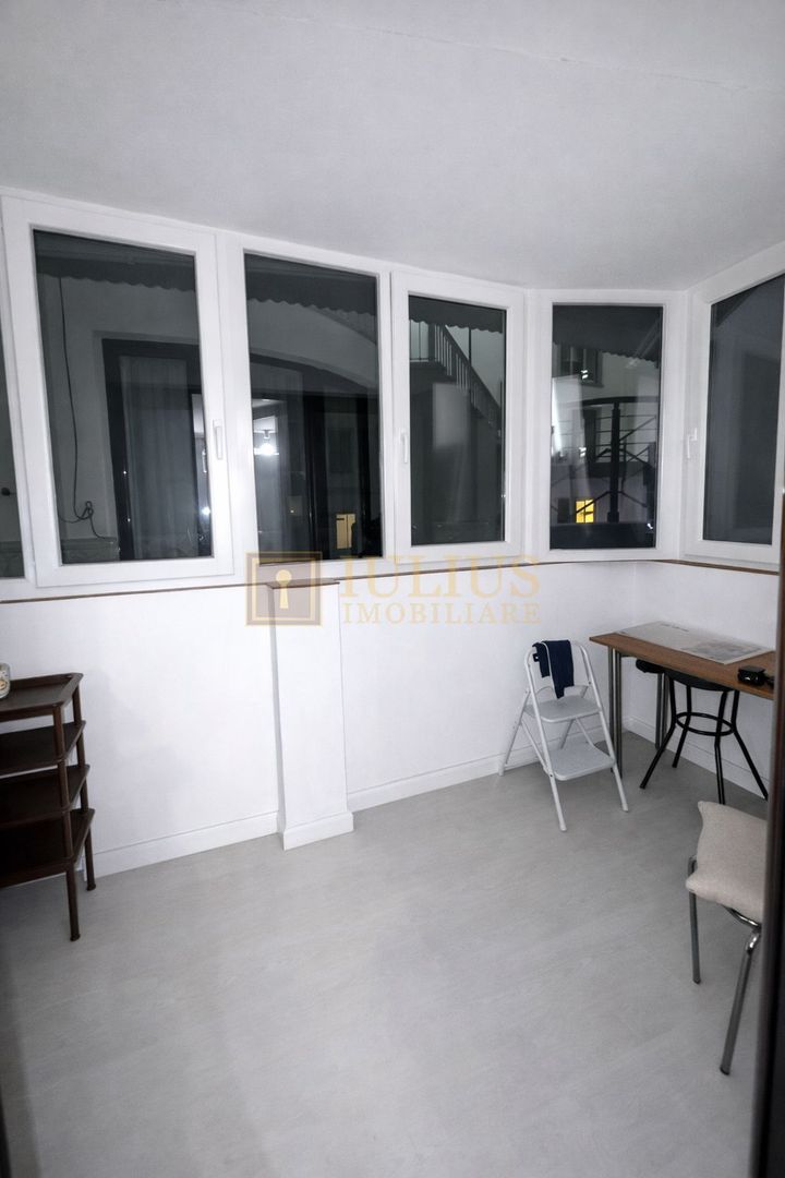 Piata Victoriei, 2 camere, centrala proprie. - Poză 2