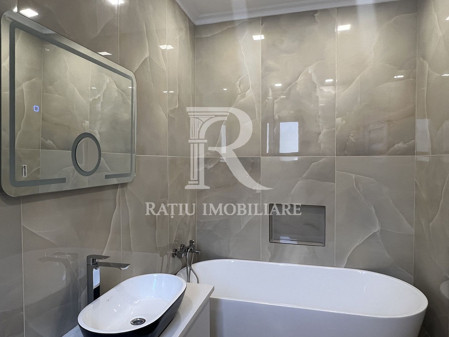 Casa modernă | 4 camere | piscină cu apă geotermală | Oncea | Oradea - Poză 9