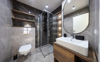 Apartament cu 3 camere, 2 bai, mobilat lux - zona Coresi - Poză 6