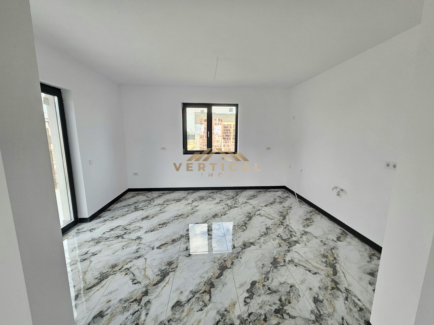 Casa parter 3 camere cu teren 340 mp - com Berceni - Poză 13